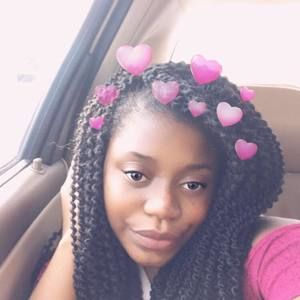 Meet your Posher, Imanizhane